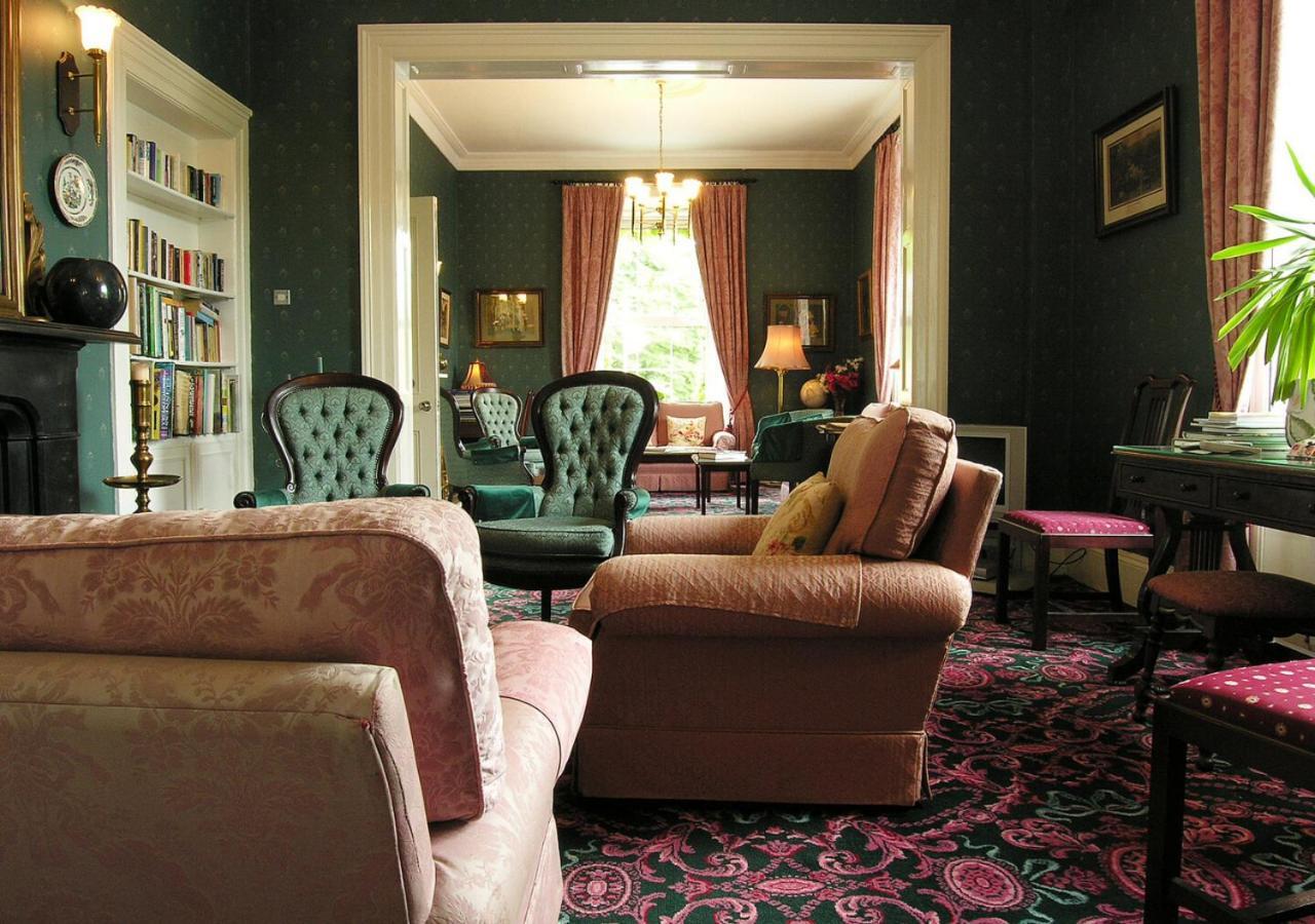 Ross Lake House Hotel Killarone エクステリア 写真